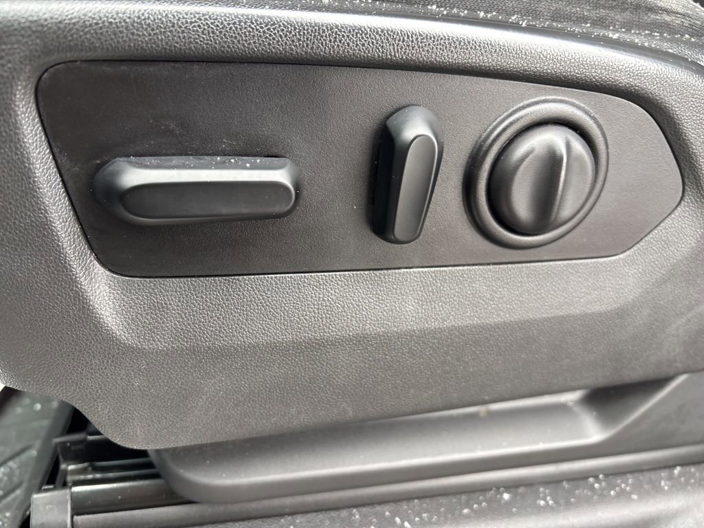 Used 2021 Chevrolet Silverado 1500 RST image 15