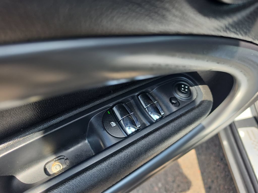Used 2015 MINI Cooper Countryman S FWD image 11