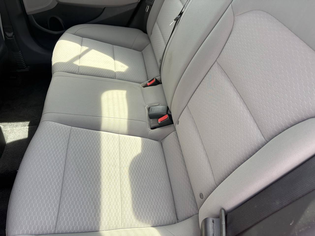 Used 2020 Hyundai Elantra SEL FWD image 30