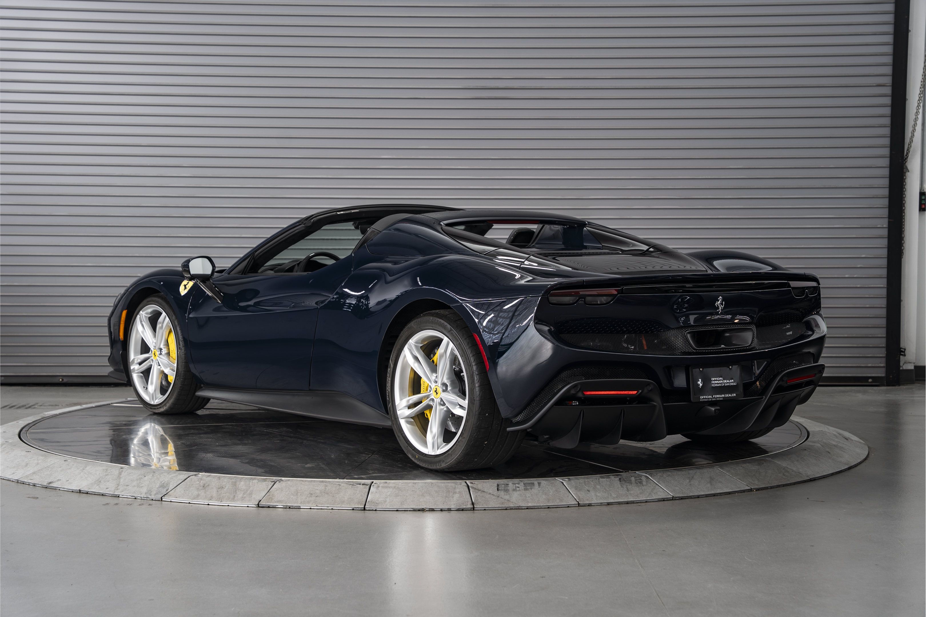 Used 2025 Ferrari 296 GTS RWD image 3