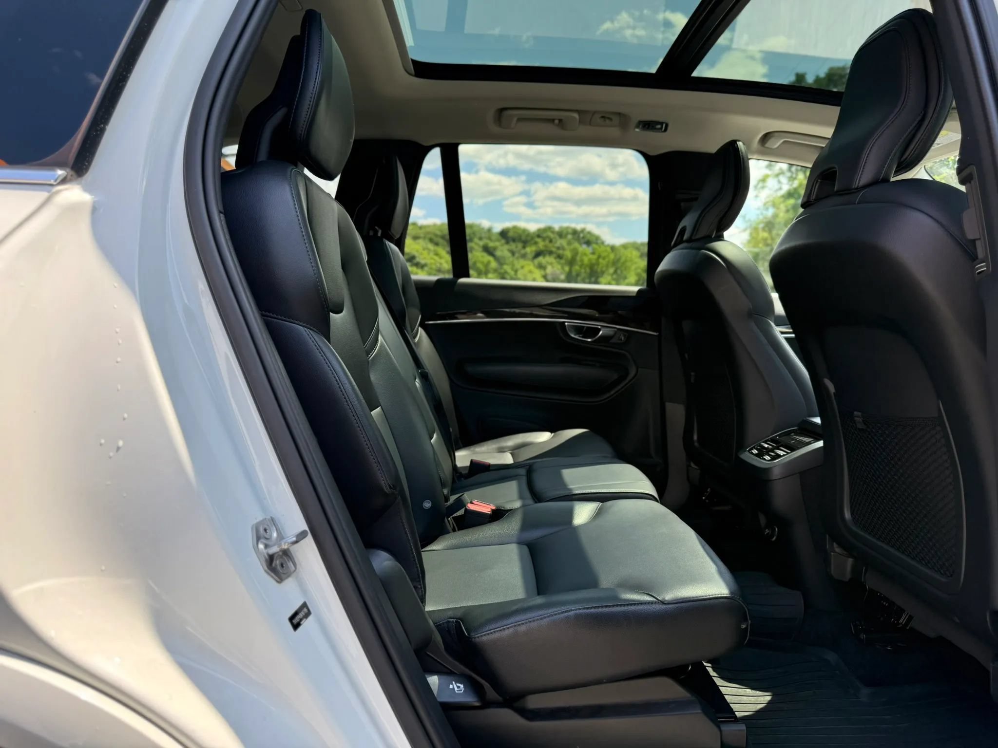 Used 2019 Volvo XC90 T5 Momentum w/ Advanced Package AWD/4WD image 33