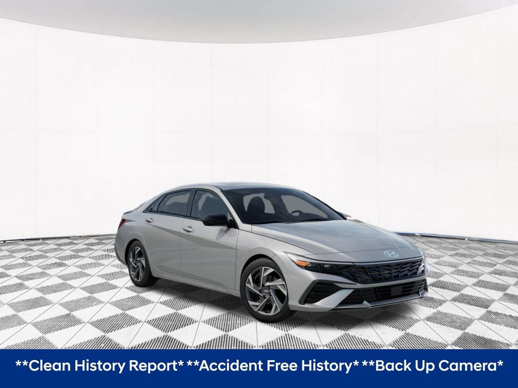 Used 2026 Hyundai Elantra SEL Sport Premium w/ Cargo Package FWD image 2
