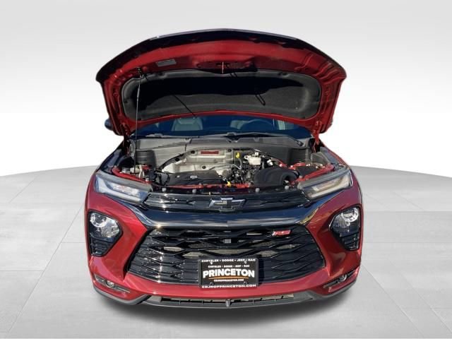 Used 2022 Chevrolet TrailBlazer RS w/ Sun and Liftgate Package image 9