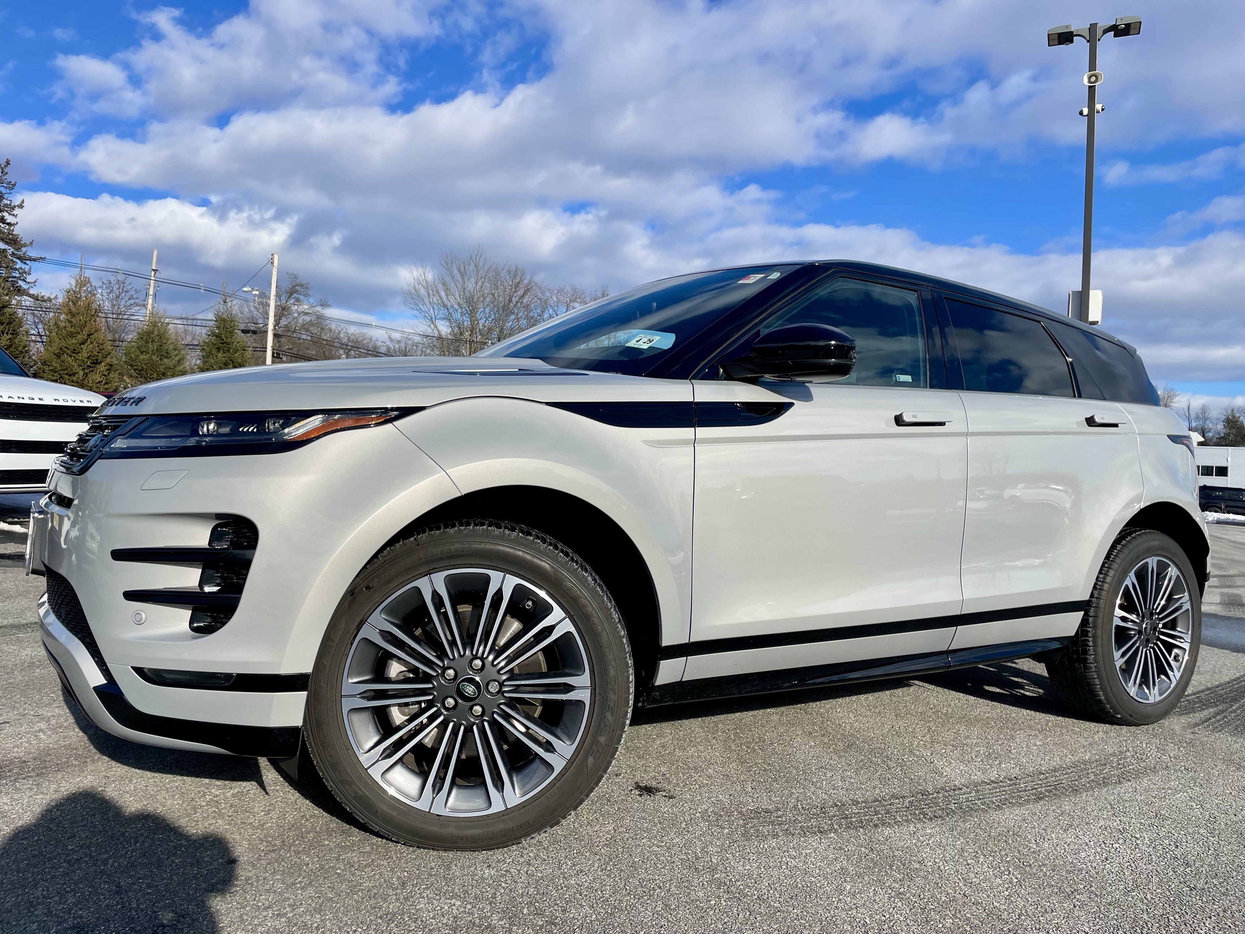 Certified 2024 Land Rover Range Rover Evoque Dynamic SE image 35