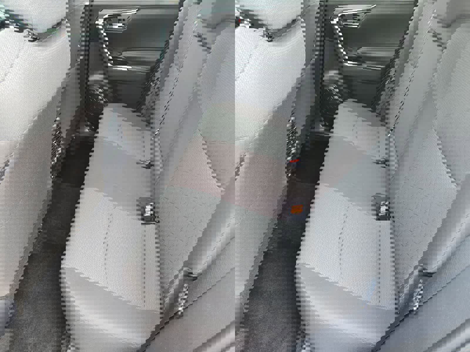 Used 2025 Toyota RAV4 XLE image 14