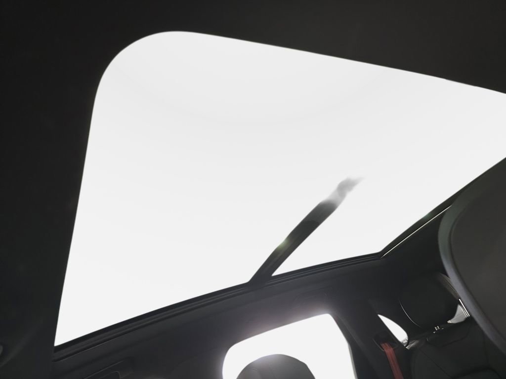 Used 2024 Porsche Cayenne image 22