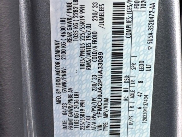 Used 2023 Ford Escape Platinum image 28