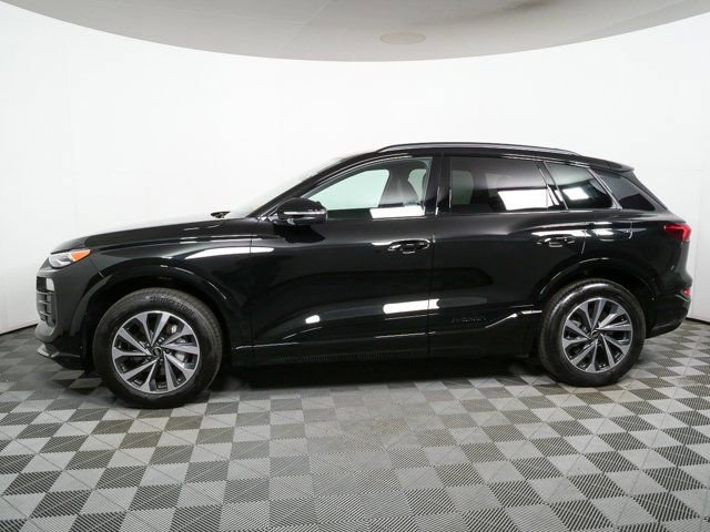 New 2025 Audi Q6 e-tron Premium image 30