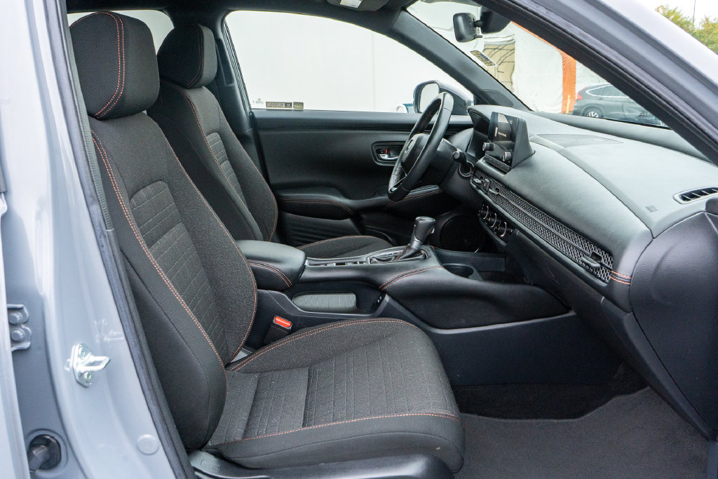 Certified 2024 Honda HR-V Sport image 19