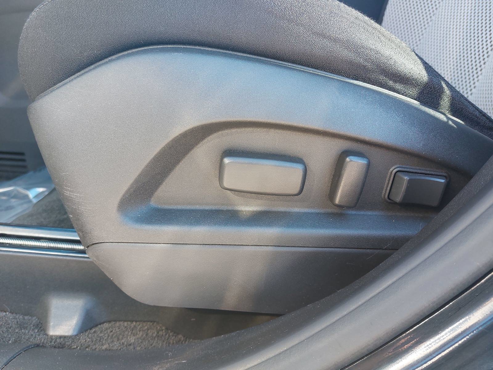 Used 2015 Chevrolet Equinox LT w/ Driver Convenience Package FWD image 27