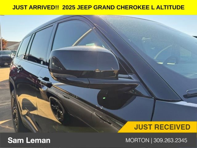 New 2025 Jeep Grand Cherokee L Altitude image 6
