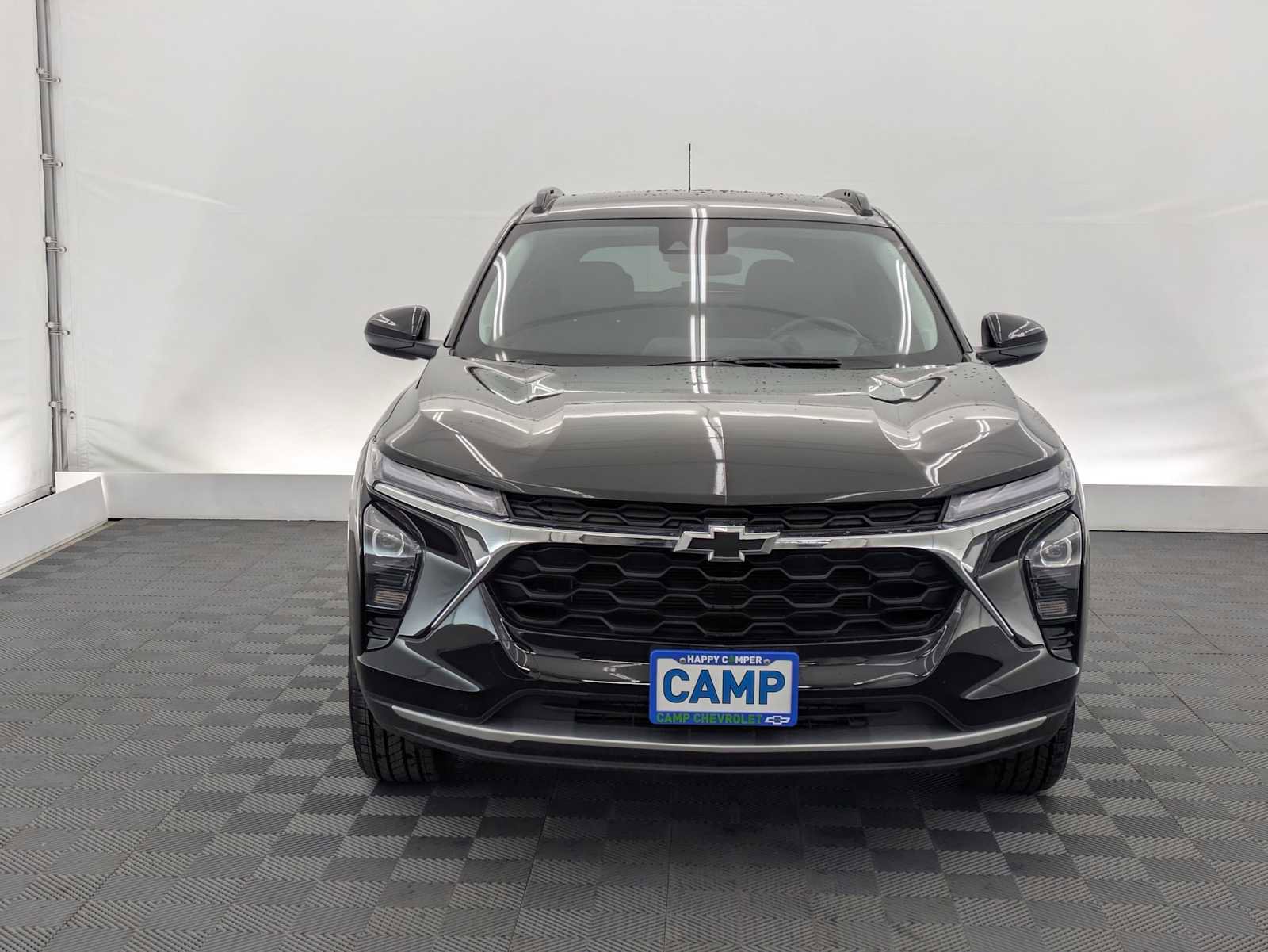 Used 2024 Chevrolet Trax LT w/ Driver Confidence Package FWD image 9