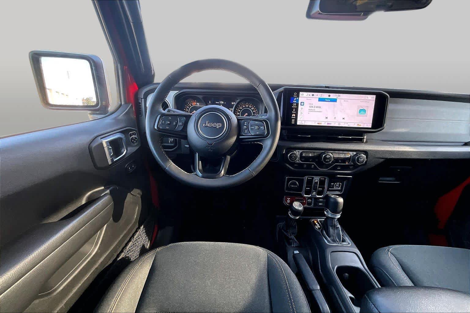 Used 2025 Jeep Wrangler Unlimited Sport AWD/4WD image 6