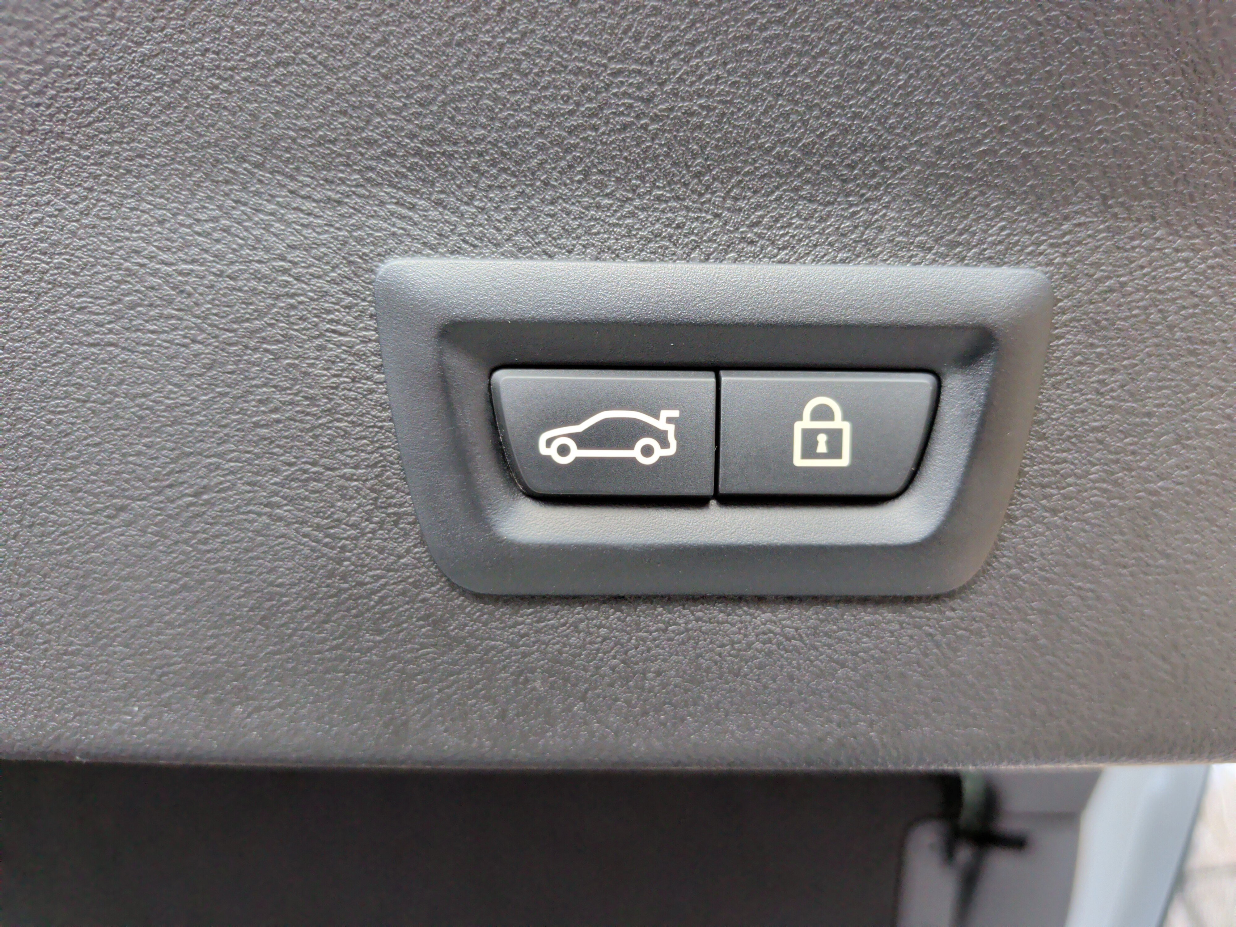 Used 2019 BMW X4 xDrive30i w/ Executive Package image 38