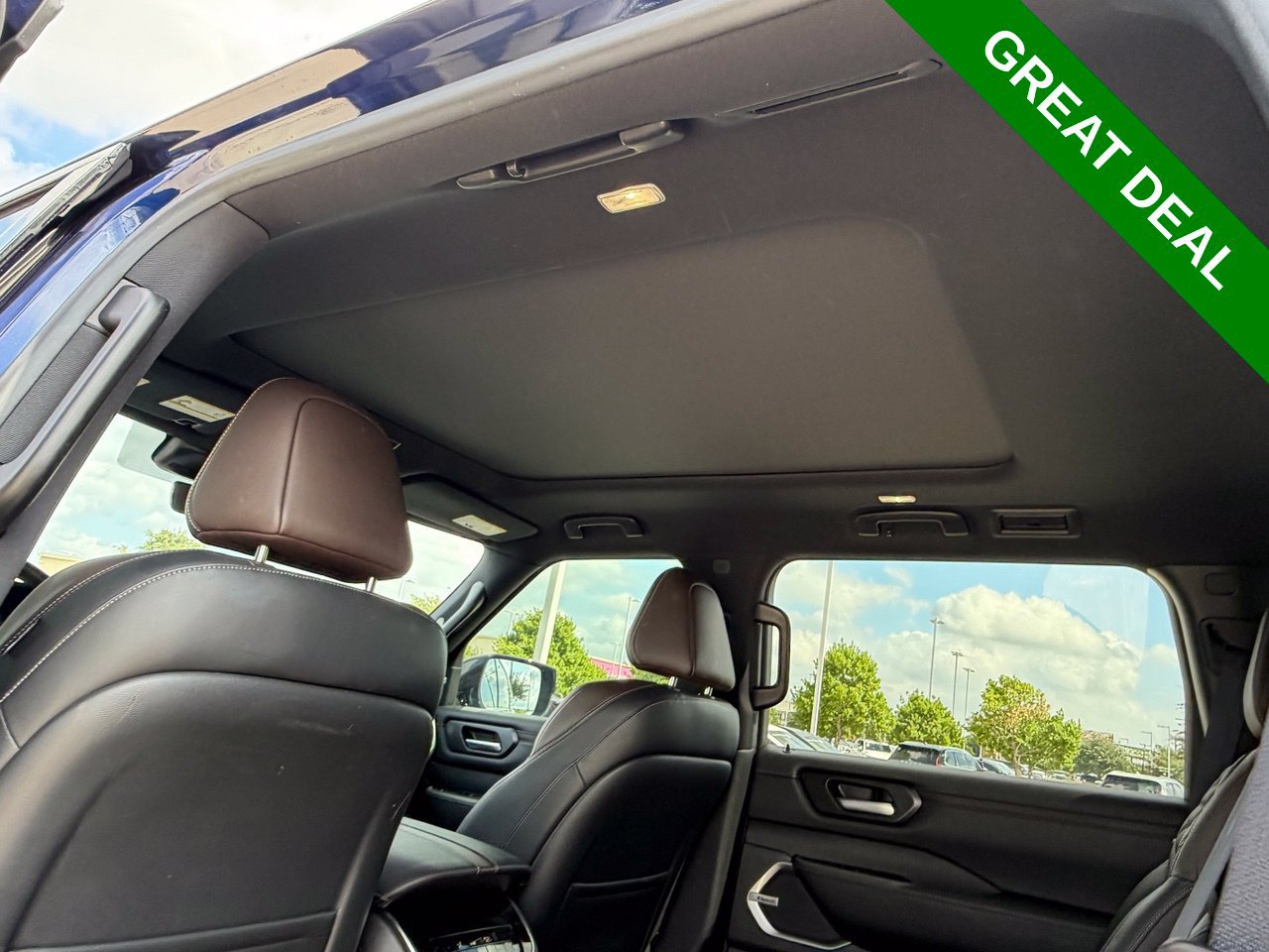 Used 2025 Nissan Armada Platinum w/ Convenience Package RWD image 43