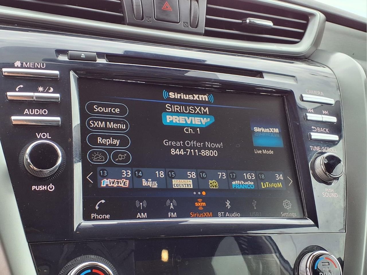 Used 2023 Nissan Murano SV image 17