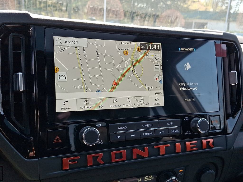 Used 2025 Nissan Frontier PRO-4X w/ Pro Premium Package image 19