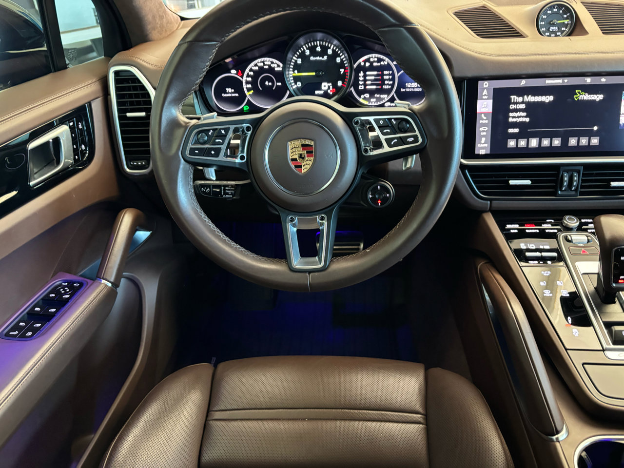 Used 2021 Porsche Cayenne Turbo S image 18