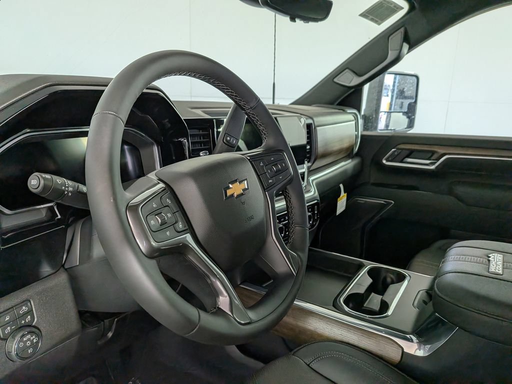 New 2026 Chevrolet Silverado 3500 High Country w/ High Country Premium Package AWD/4WD image 18