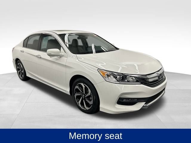 Used 2017 Honda Accord EX-L image 2