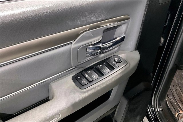 Used 2019 RAM 1500 Classic Warlock image 38