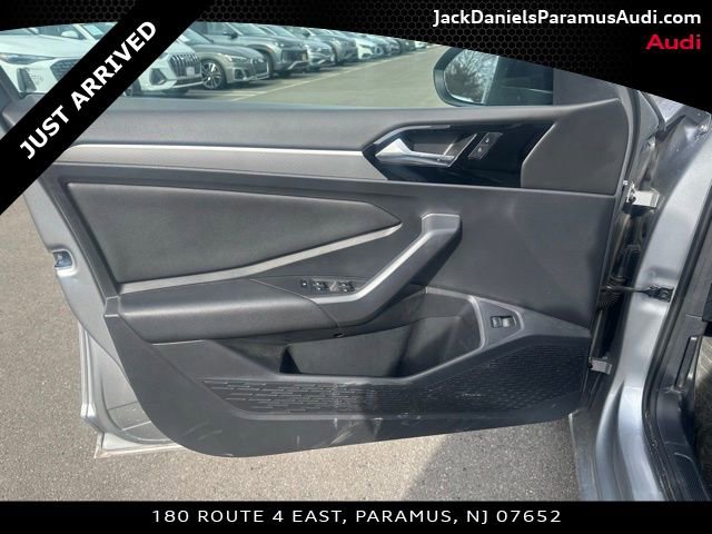 Used 2020 Volkswagen Jetta R-Line w/ R-Line Cold Weather Package image 13