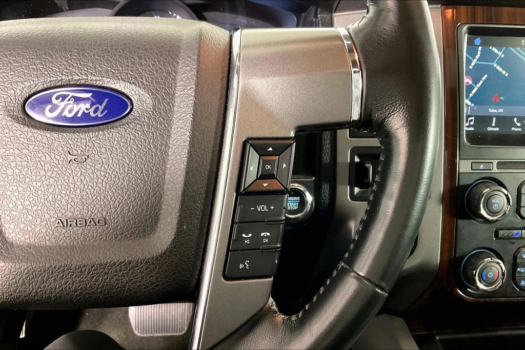 Used 2016 Ford Expedition Platinum RWD image 29