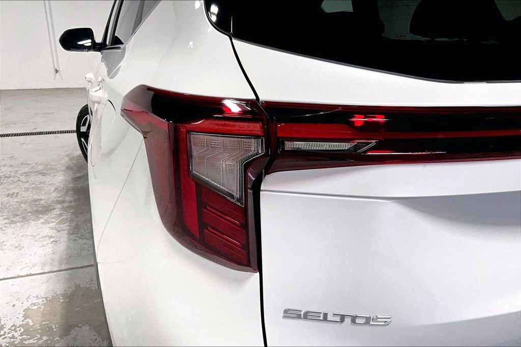 New 2026 Kia Seltos SX image 31