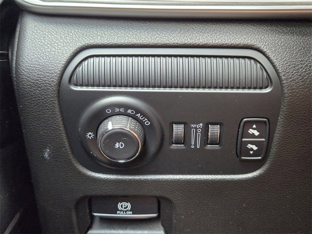 Used 2023 Jeep Wagoneer L Series II image 20