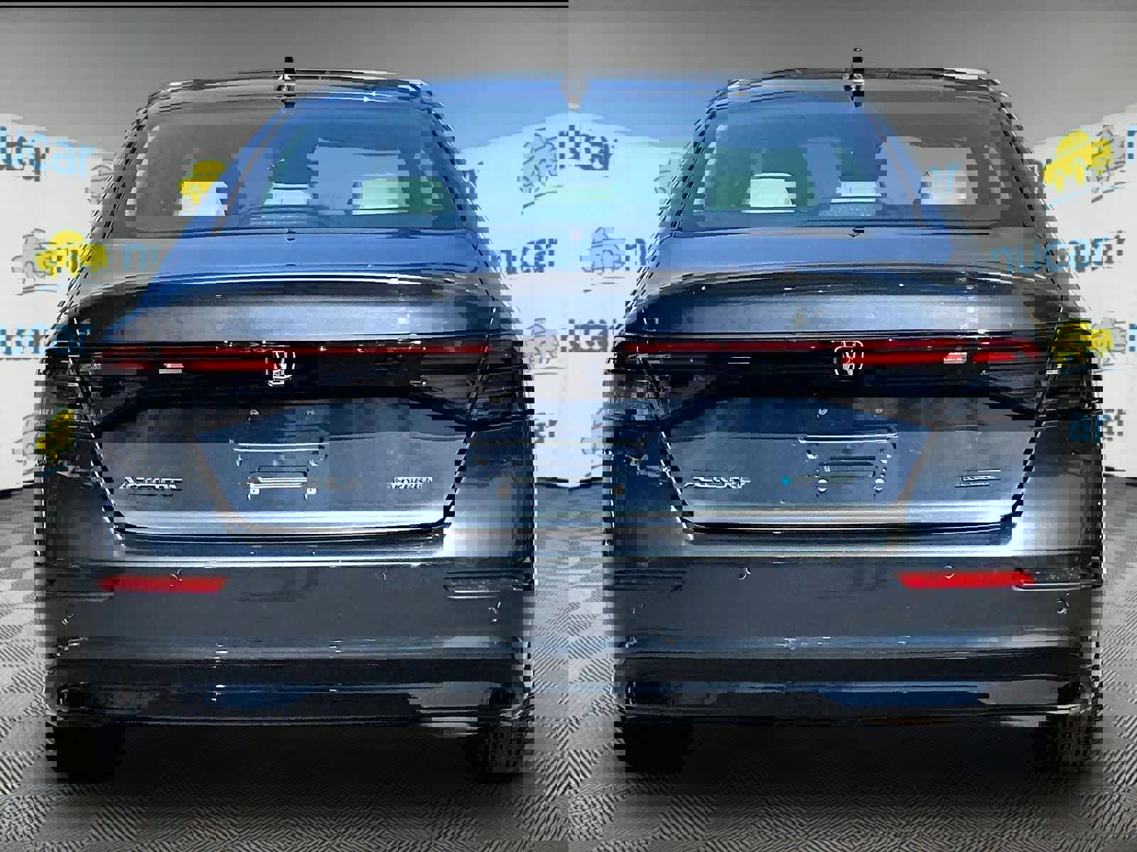 Used 2023 Honda Accord EX-L image 5