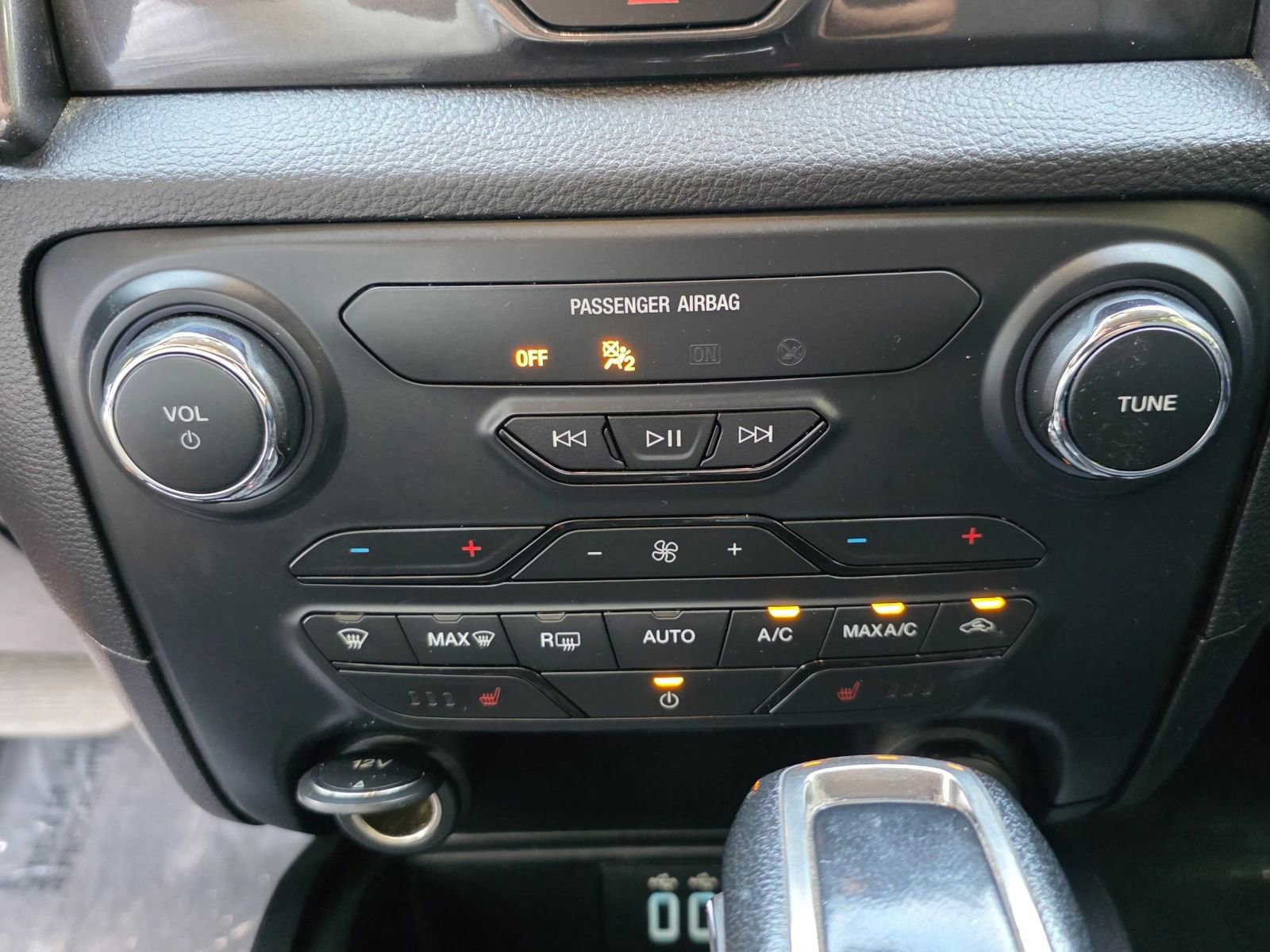 Used 2019 Ford Ranger Lariat w/ Equipment Group 501A Mid image 16
