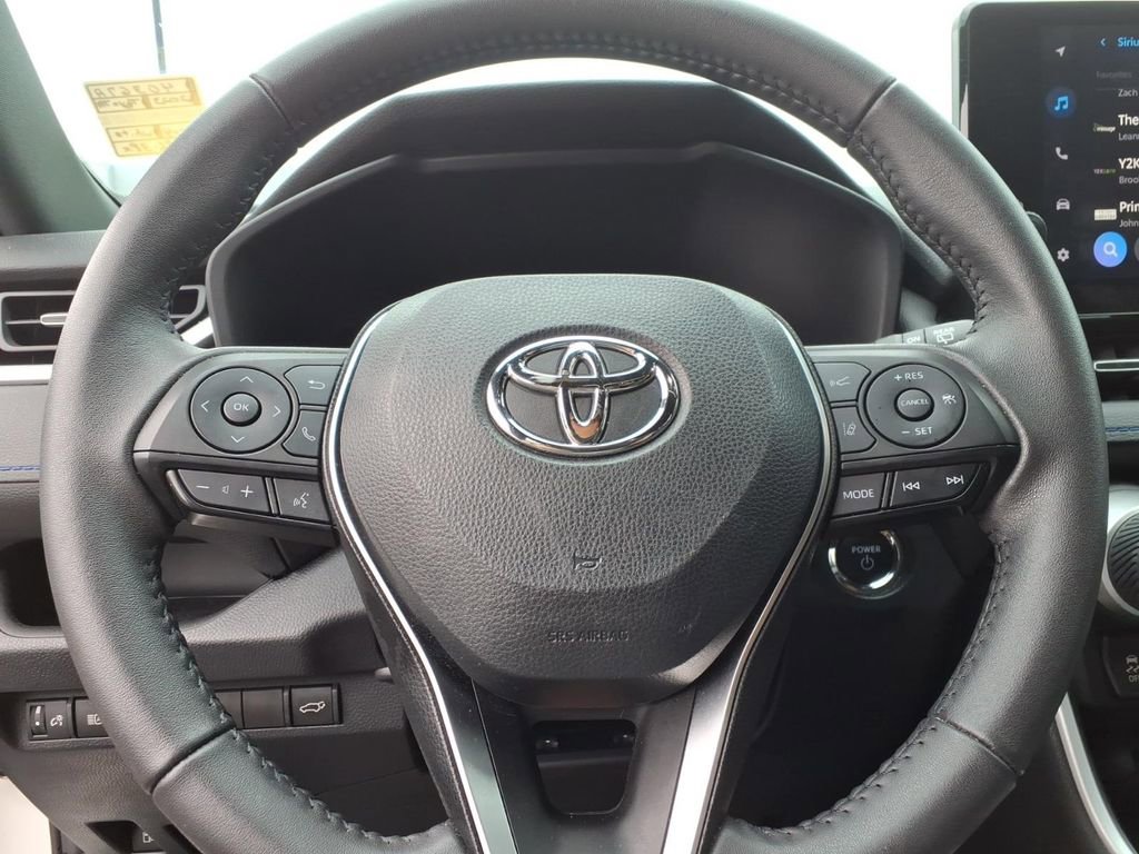 Used 2023 Toyota RAV4 XSE AWD/4WD image 19