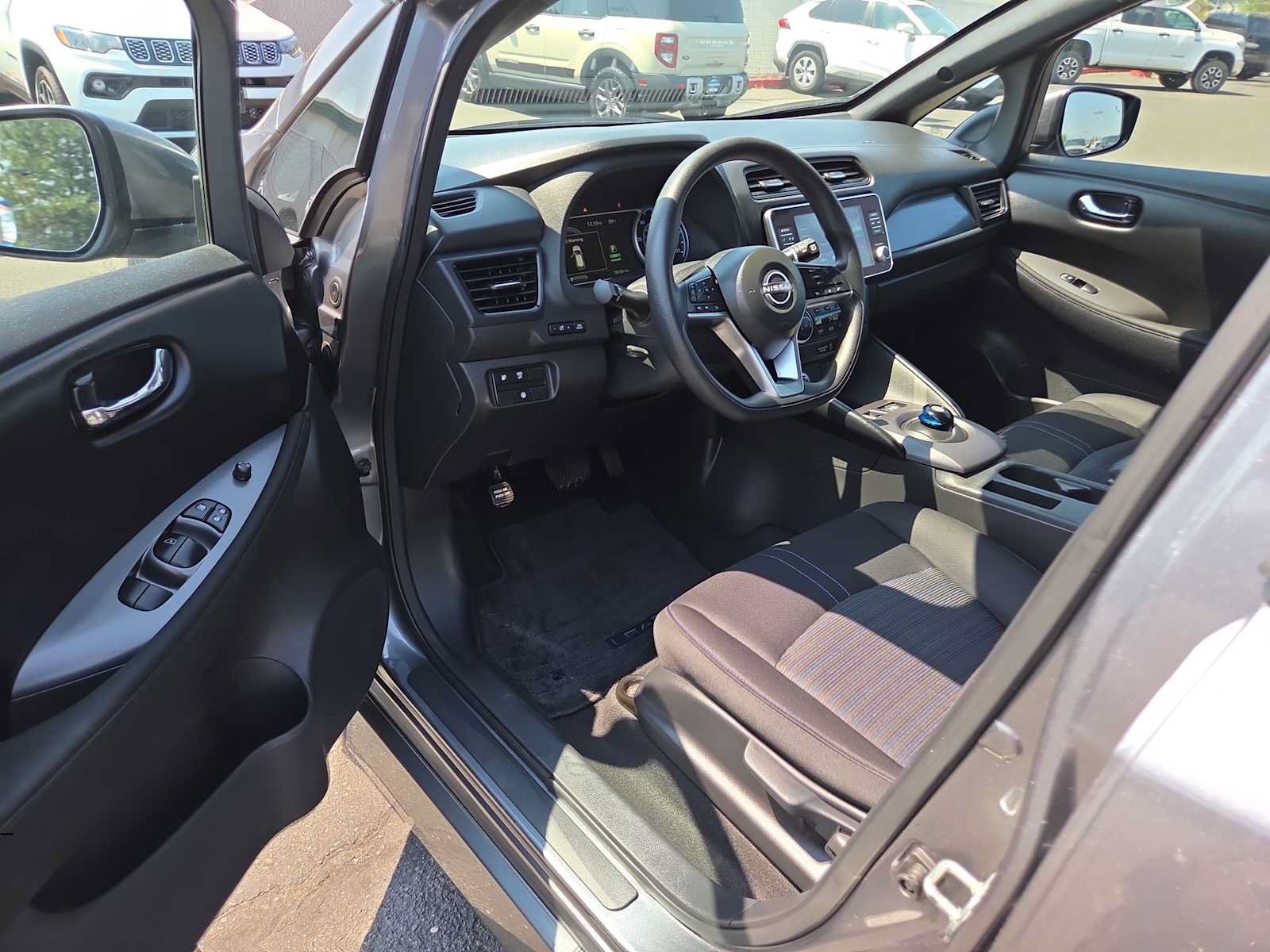 Used 2024 Nissan Leaf S FWD image 10