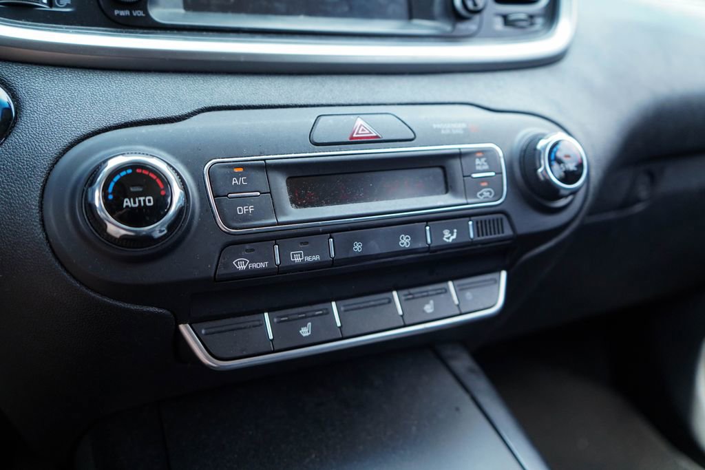 Used 2020 Kia Sorento S FWD image 27