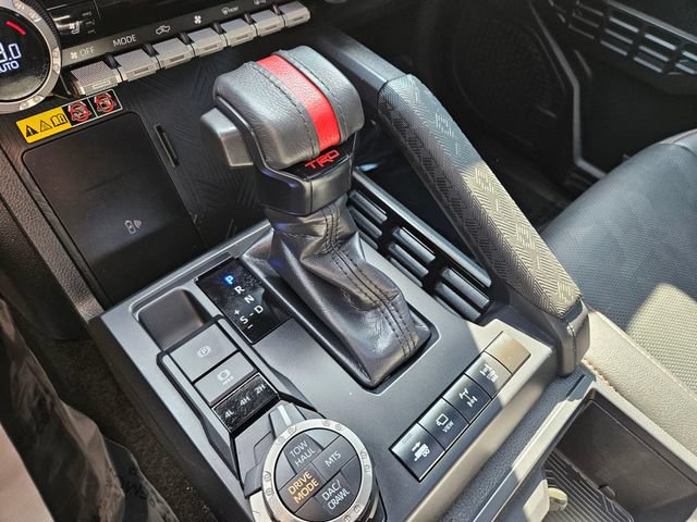 Used 2024 Toyota Tacoma TRD Pro AWD/4WD image 39