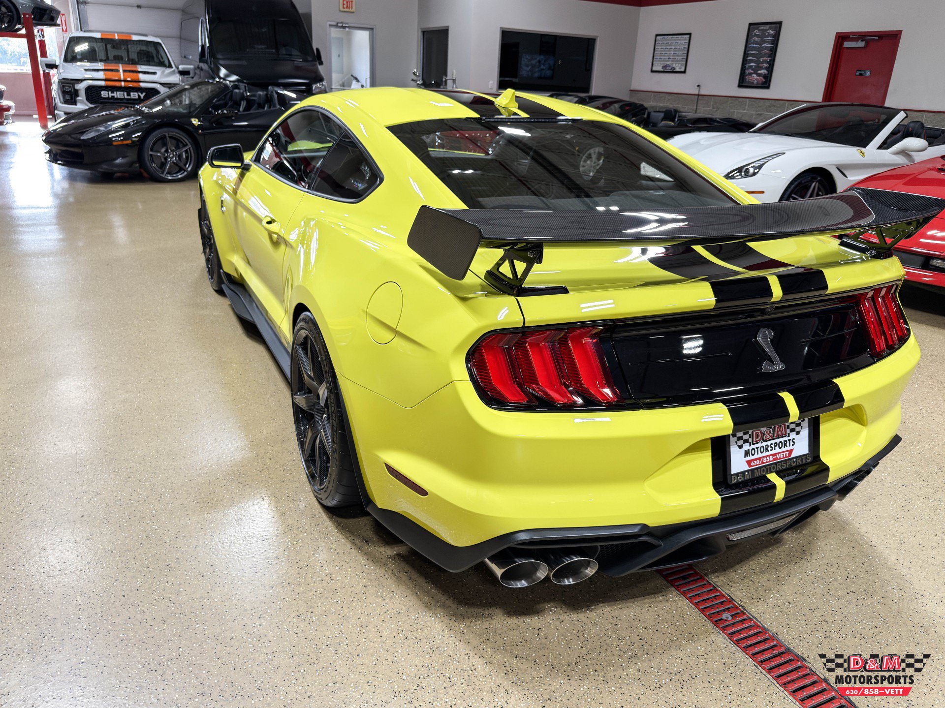 Used 2021 Ford Mustang Shelby GT500 w/ Carbon Fiber Track Pack RWD image 39
