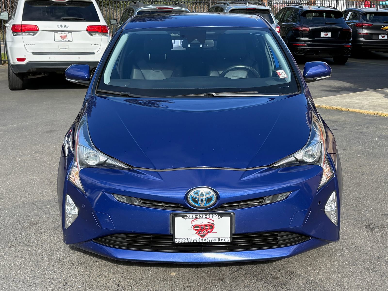 Used 2016 Toyota Prius Four Touring w/ Premium Convenience Package image 2