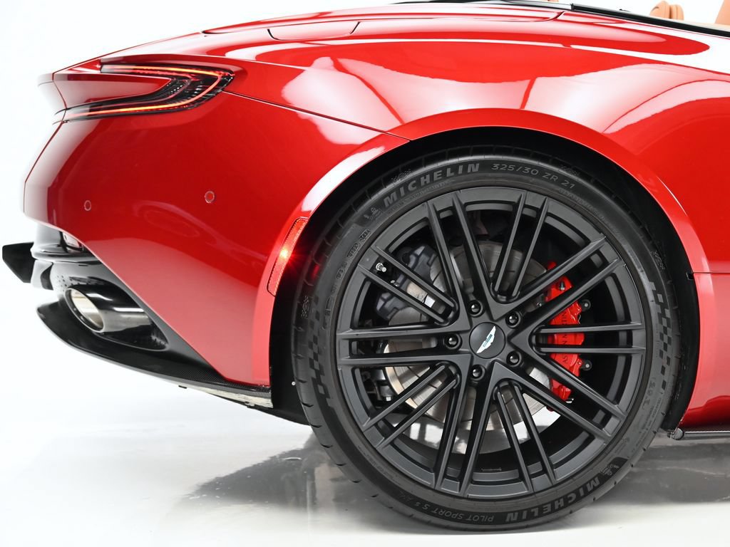Used 2025 Aston Martin DB12 Convertible RWD image 29