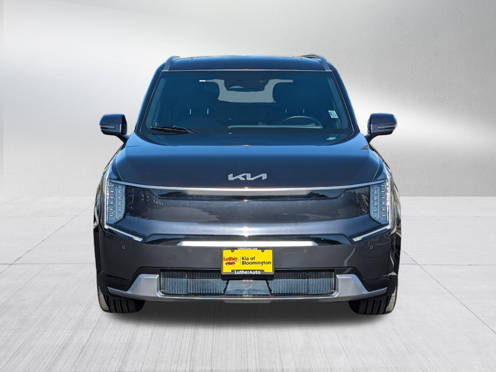Certified 2024 Kia EV9 Land AWD/4WD image 2