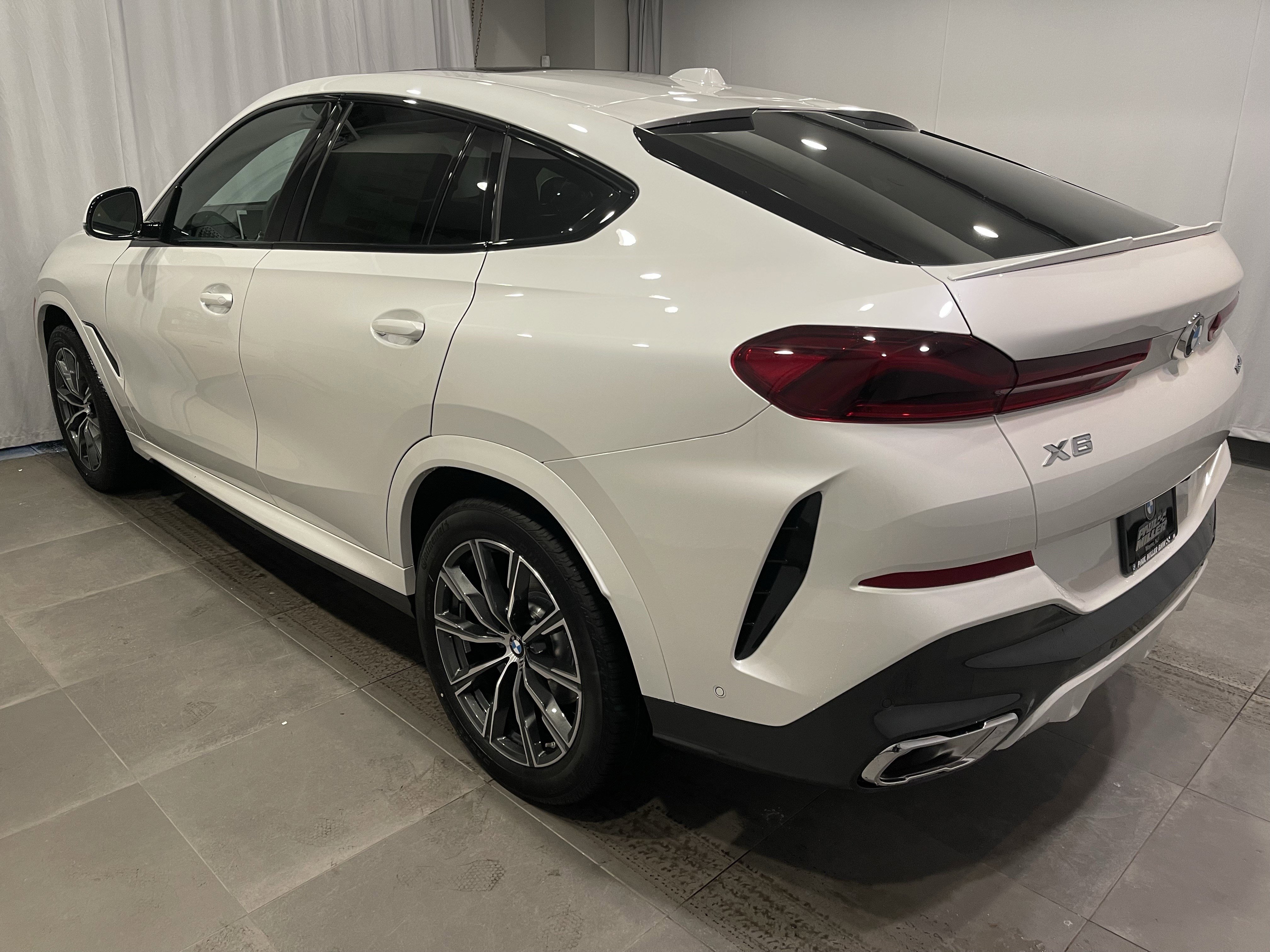 New 2026 BMW X6 xDrive40i w/ Climate Comfort Package AWD/4WD image 4