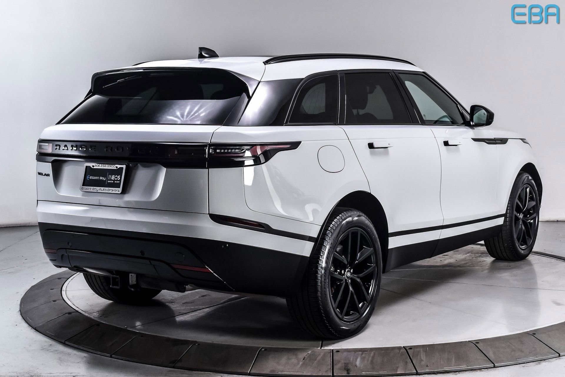 Used 2024 Land Rover Range Rover Velar S image 3