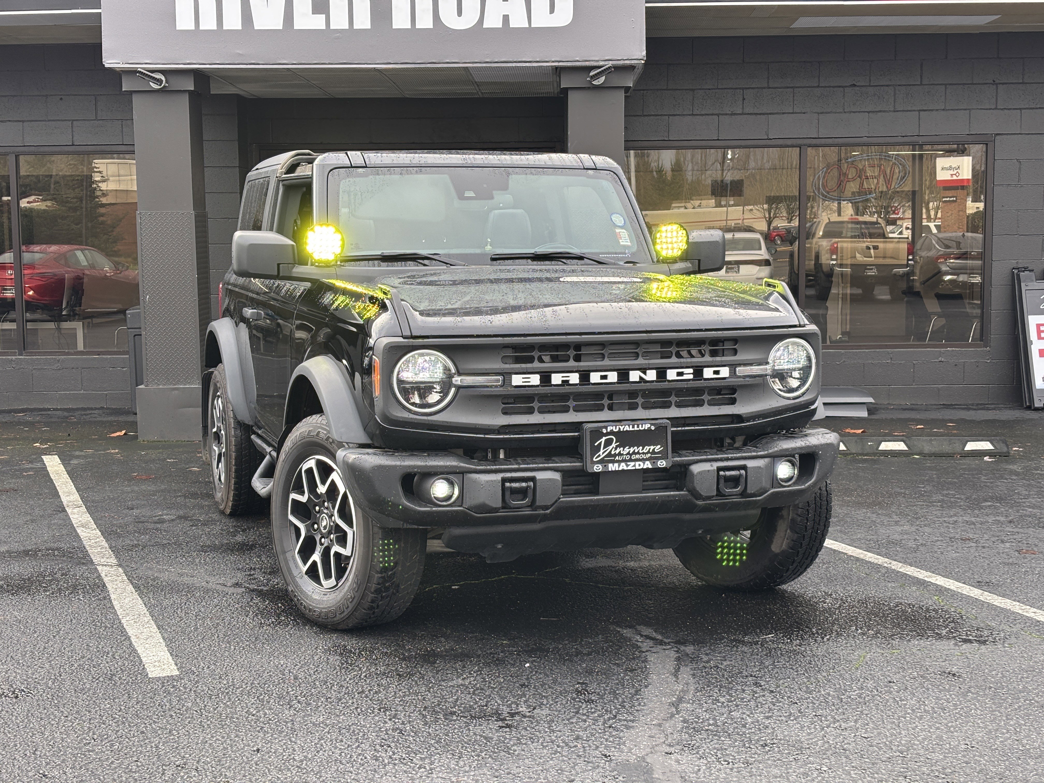 Used 2022 Ford Bronco Black Diamond image 3