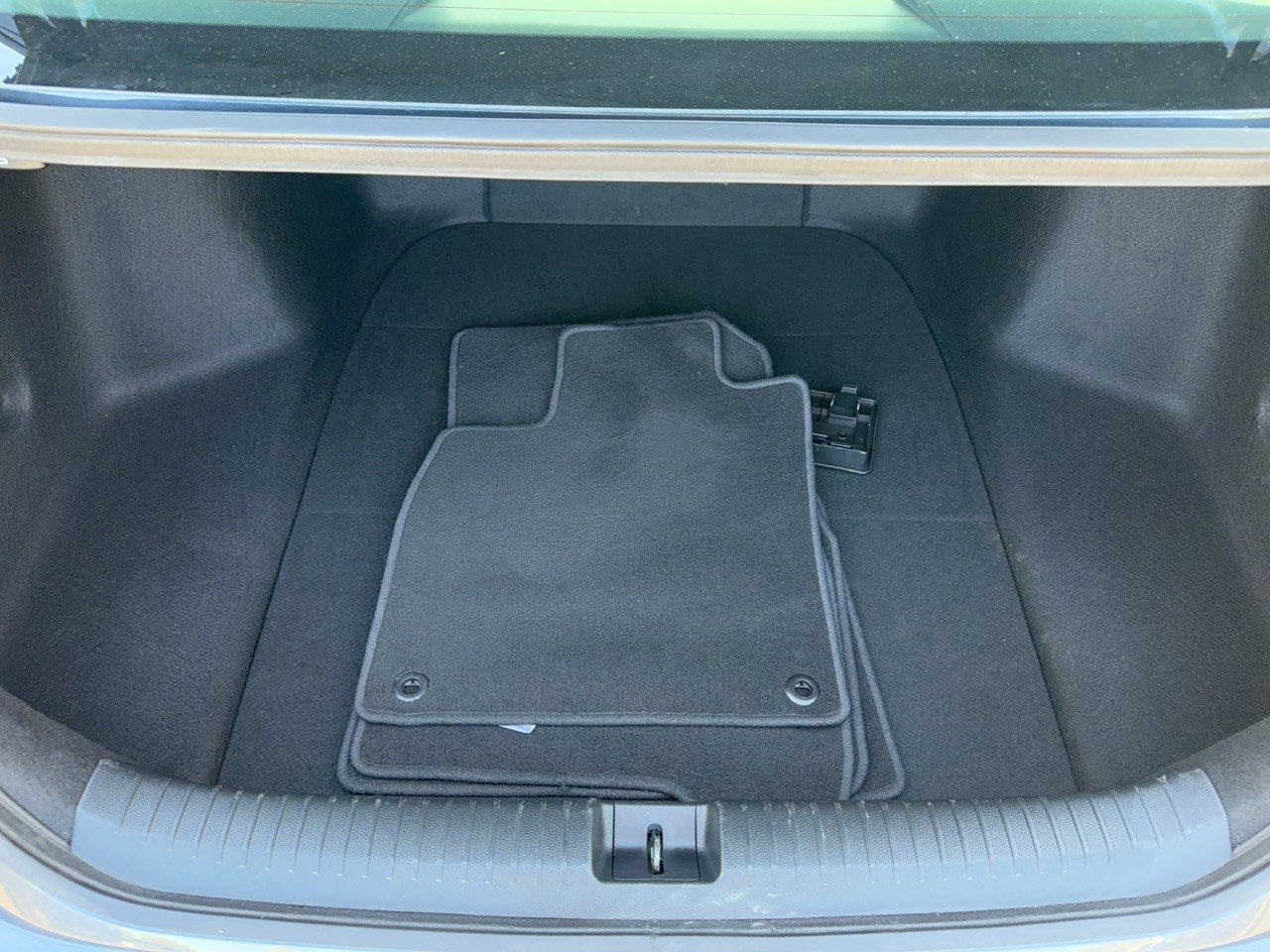 Certified 2025 Honda Accord SE image 28