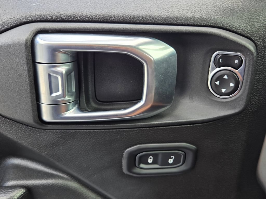 Used 2022 Jeep Gladiator Sport AWD/4WD image 31