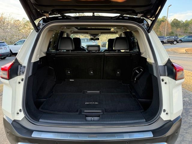 Used 2022 Nissan Rogue Platinum w/ Head-Up Display Package image 29