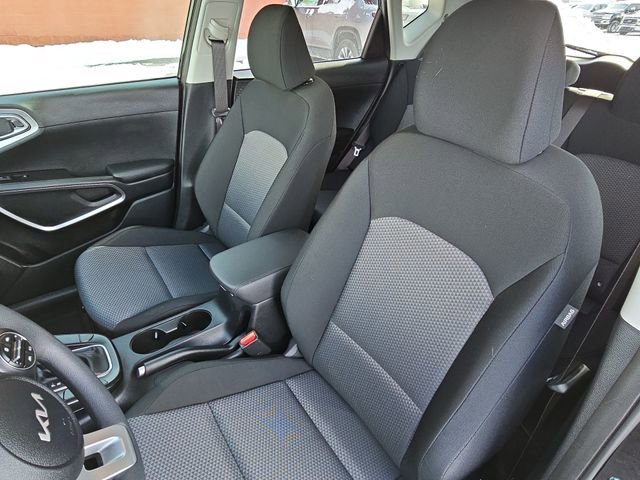 Used 2025 Kia Soul LX w/ LX Technology Package image 18