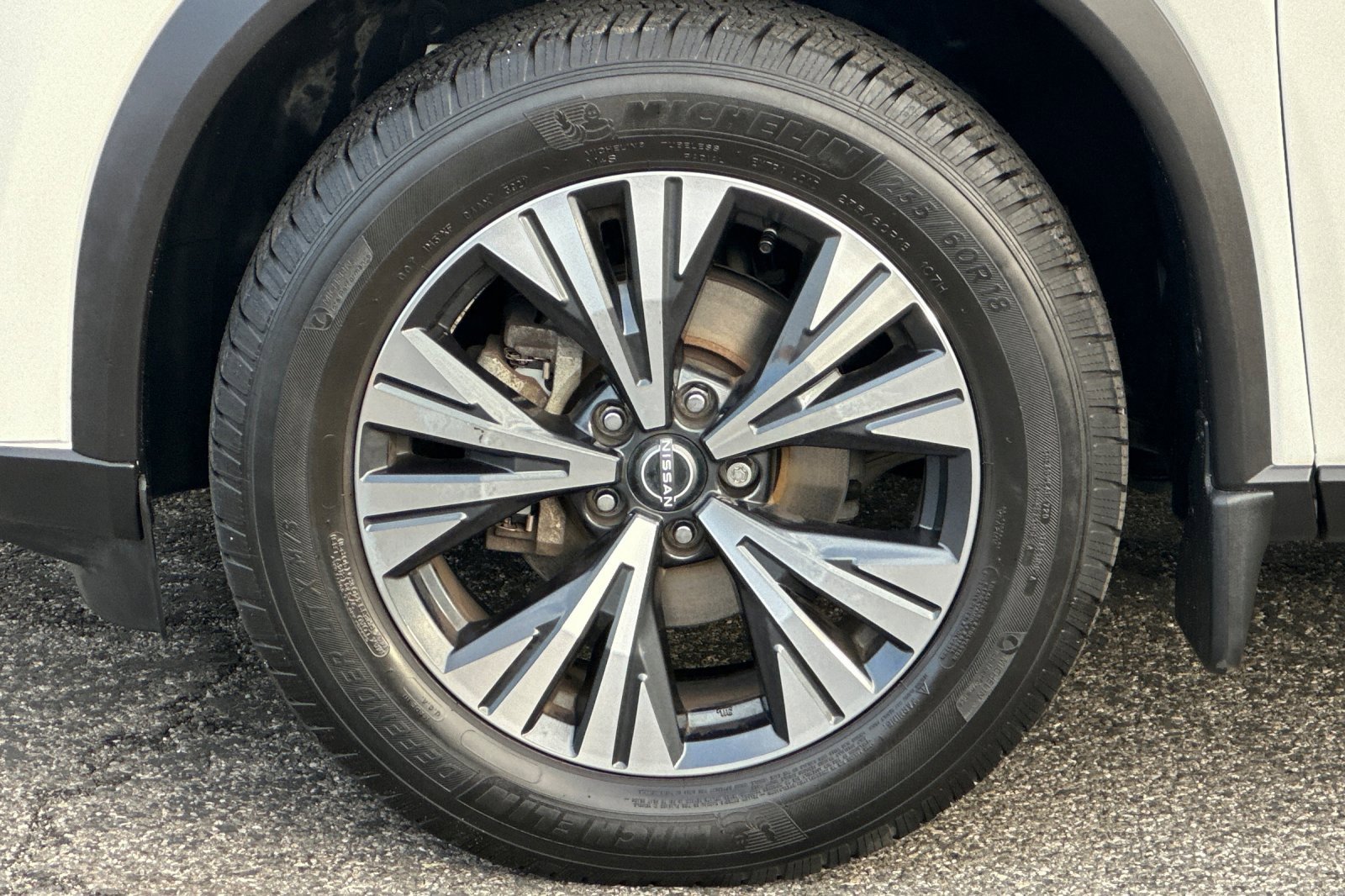 Used 2022 Nissan Rogue SV image 36