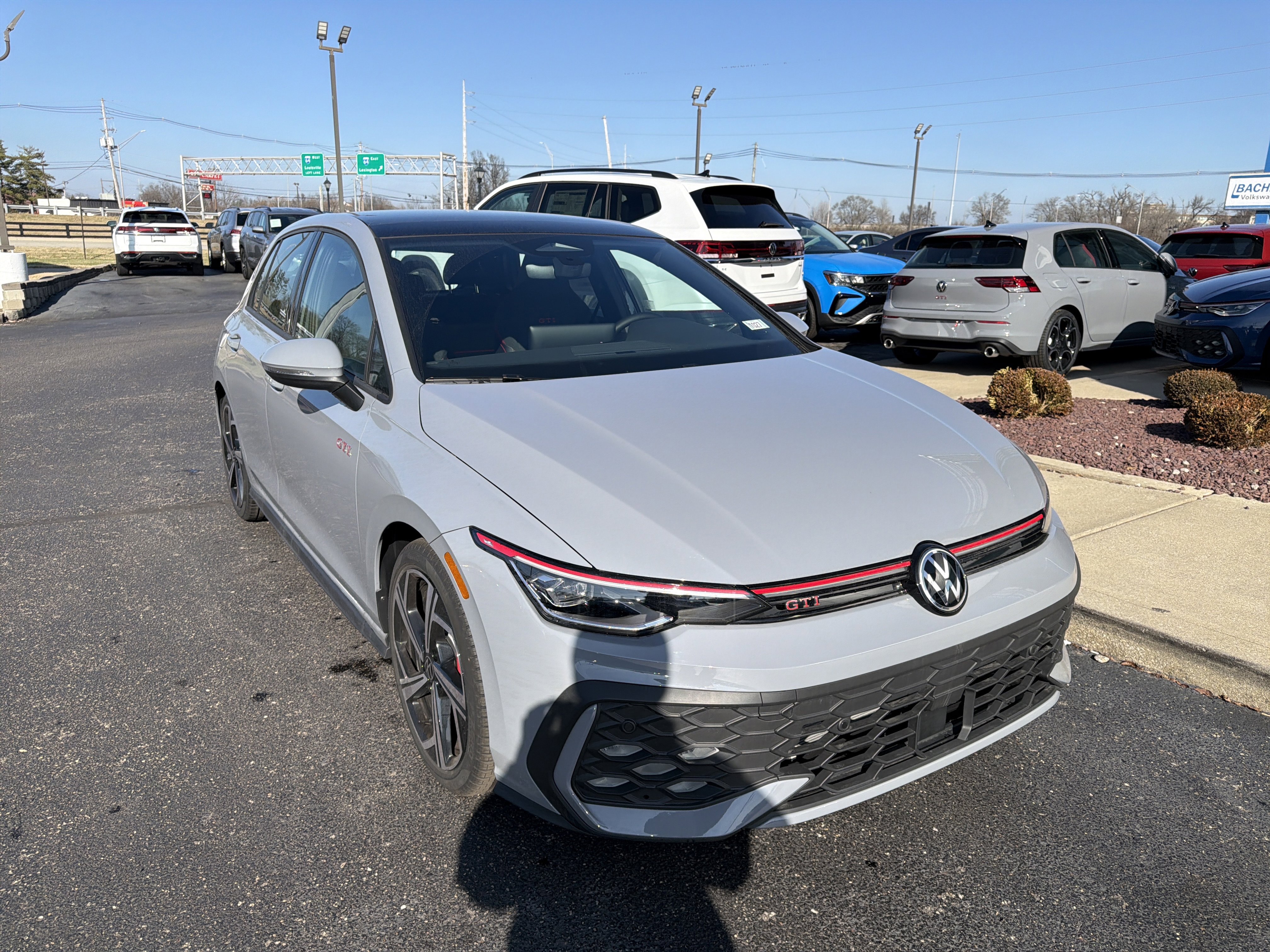 New 2026 Volkswagen GTI SE FWD image 2