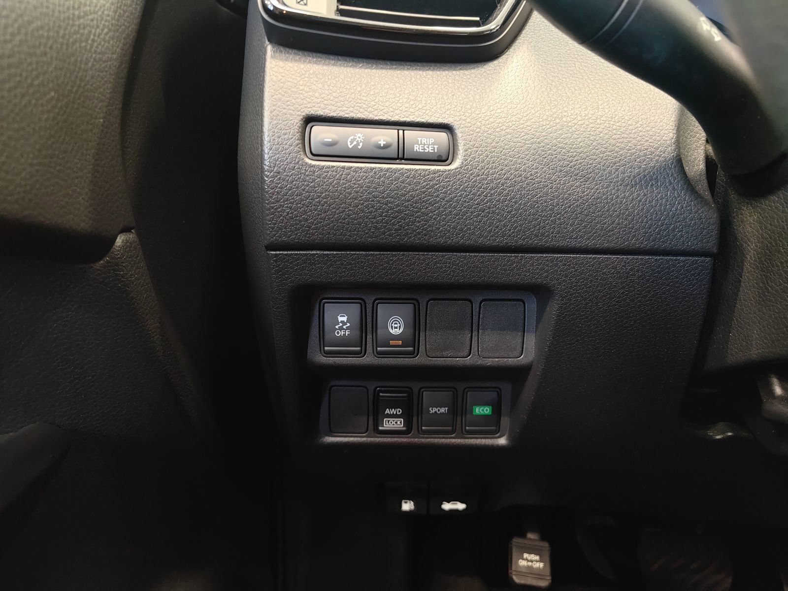 Used 2020 Nissan Rogue Sport S image 20