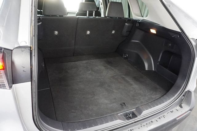 Used 2019 Toyota RAV4 XLE w/ Convenience Package image 13